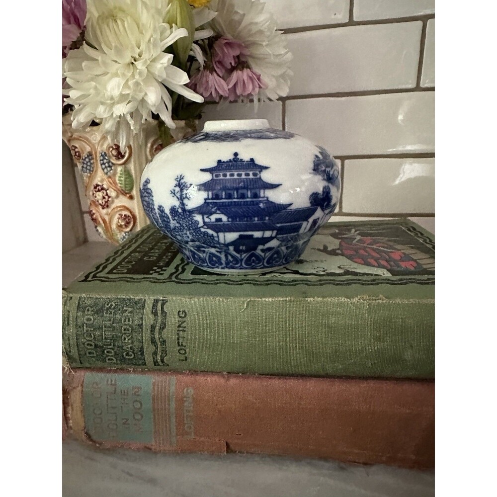 Vintage Chinese blue and white bowl bud vase pagoda and landscape pattern design